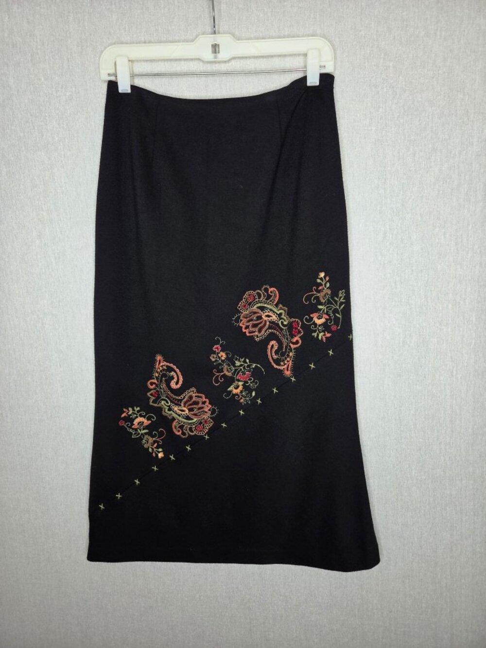 💙 Harold’s Black Embroidered Paisley Floral Midi Skirt Size 6 Boho A-Line Acade